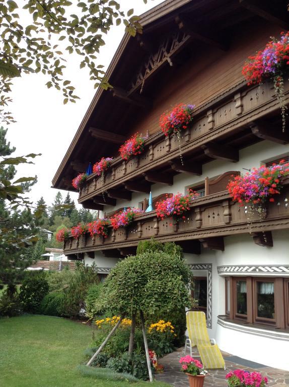 Hotel Garni Almhof Seefeld in Tirol Exterior foto